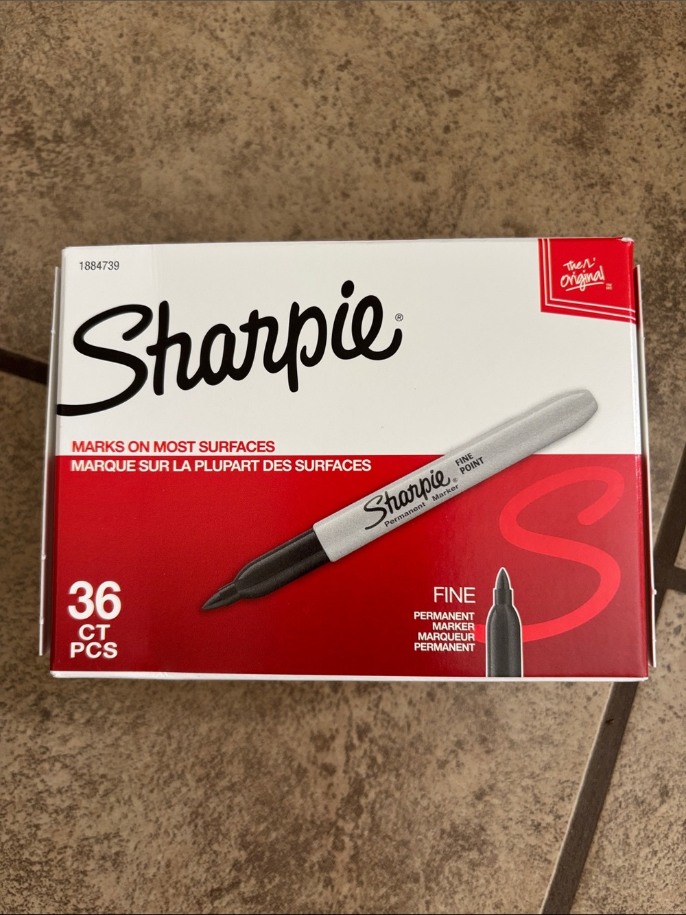 New box of 36 fine point sharpie markers